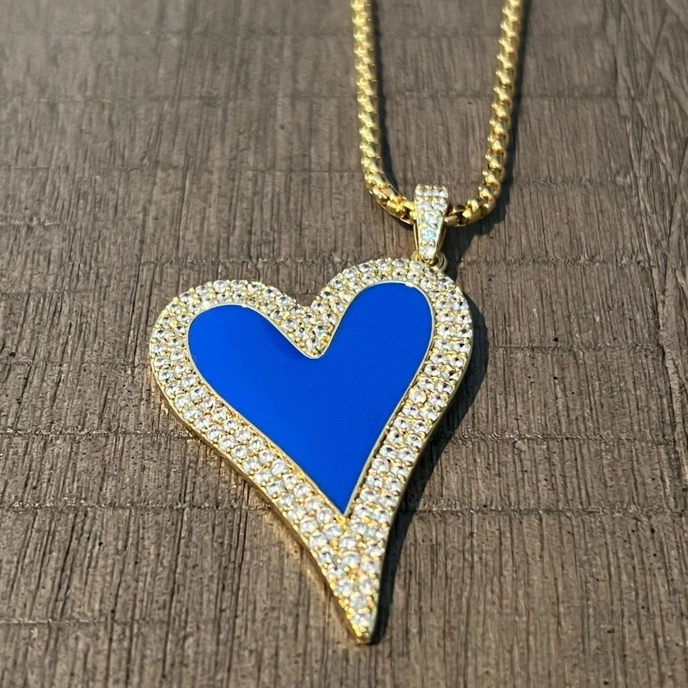 Elegant Gold Necklace Blue Heart Pendant Magnetic Closure 17” Plus 3” Extender